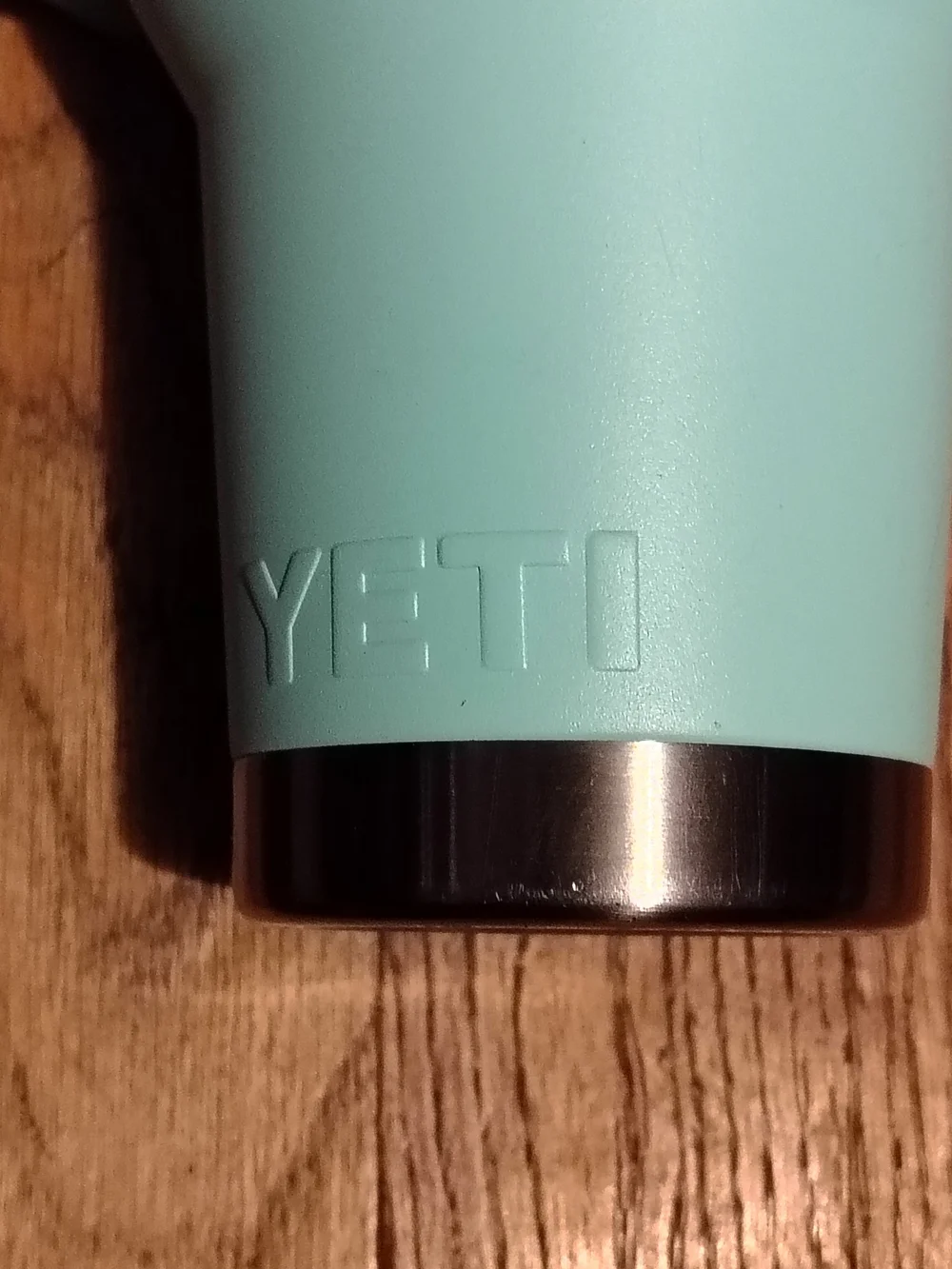 Yeti 35oz  Rambler Travel Mug in Seafoam  with Handle And Straw